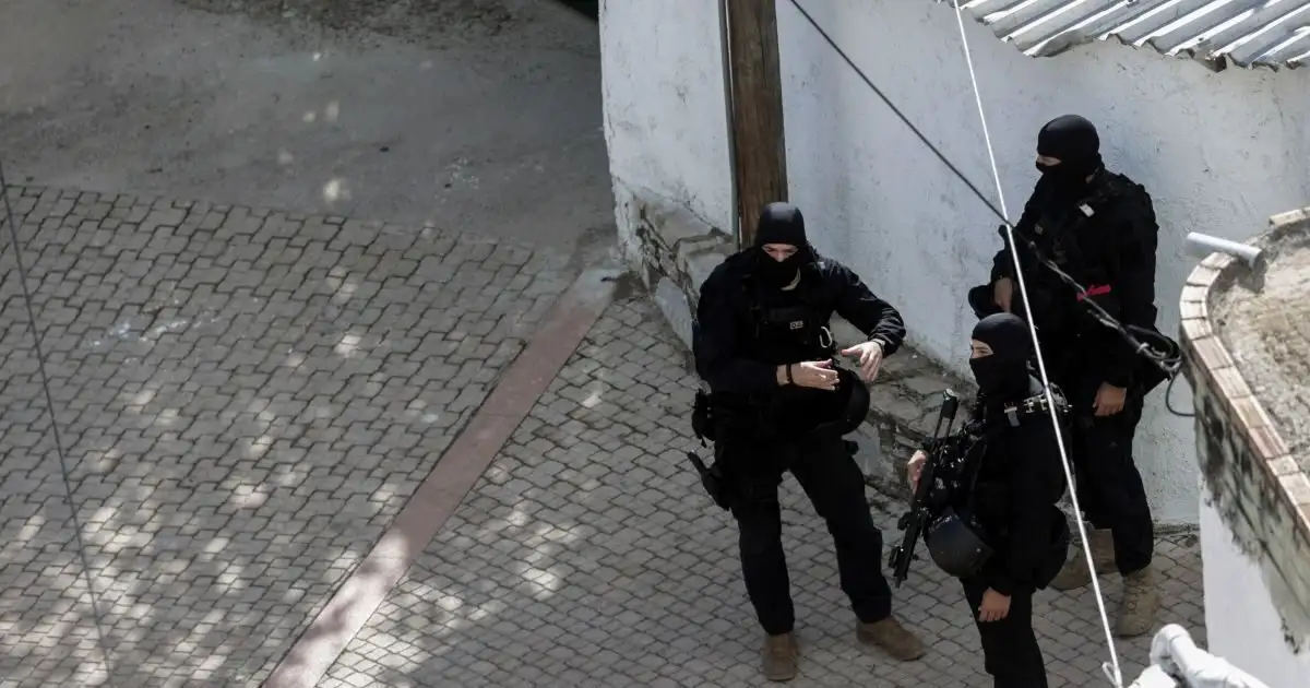 Μακελειό-στα-Βορίζια:-Ψάχνουν-τα-χέρια-όλων-για-πυρίτιδα-–-Αναζητούνται-τα-όπλα-από-την-ανταλλαγή-πυρών