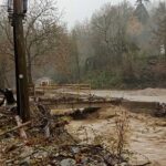 Ολόκληρος-ο-νομός-σε-επιφυλακή:-Ο-Πηνειός-φουσκώνει-καθώς-ο-Ασπροπόταμος-στέλνει-τεράστιους-όγκους-νερού