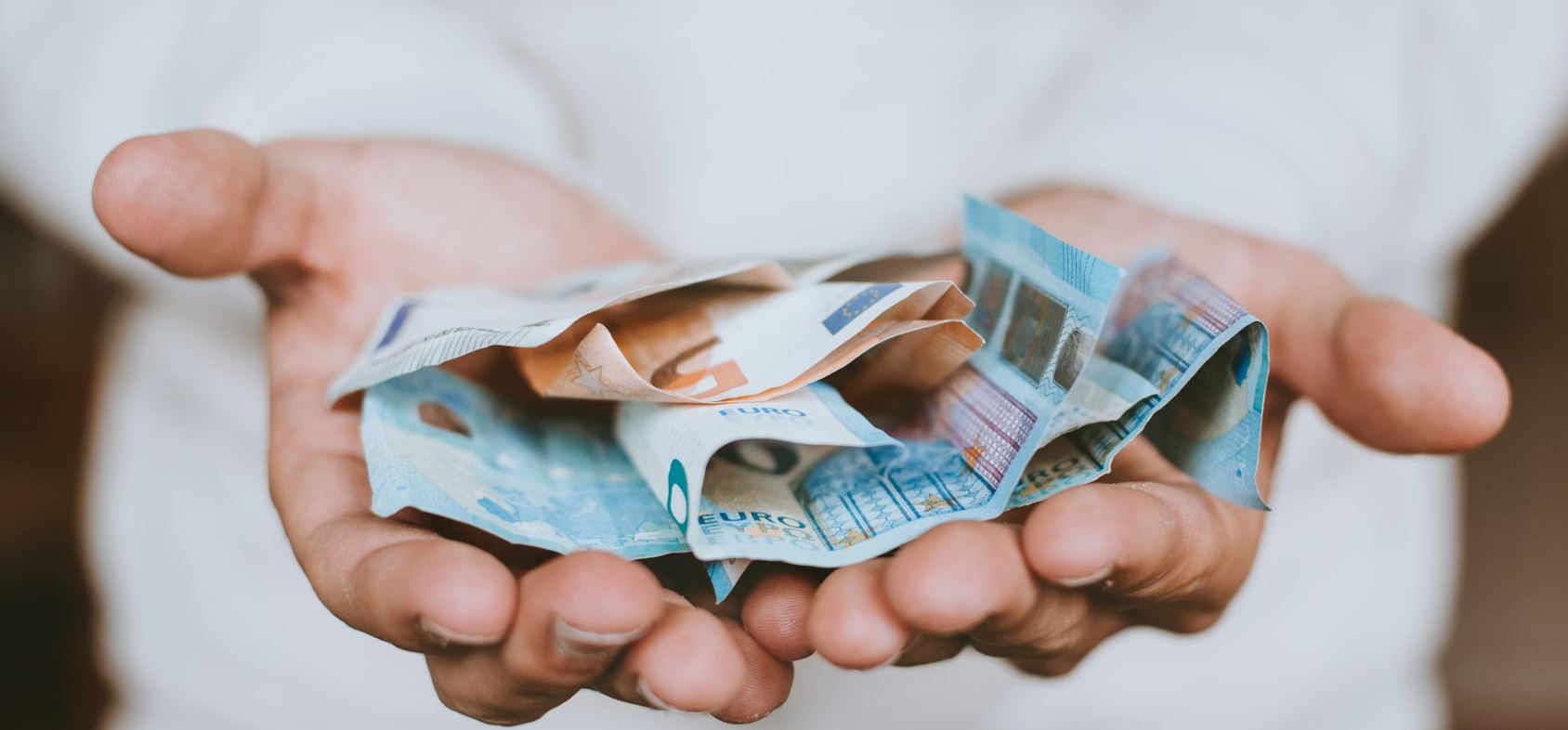 Επιδόματα-και-παροχές-από-τη-ΔΥΠΑ:-Έρχεται-νέο-μπαράζ-πληρωμών