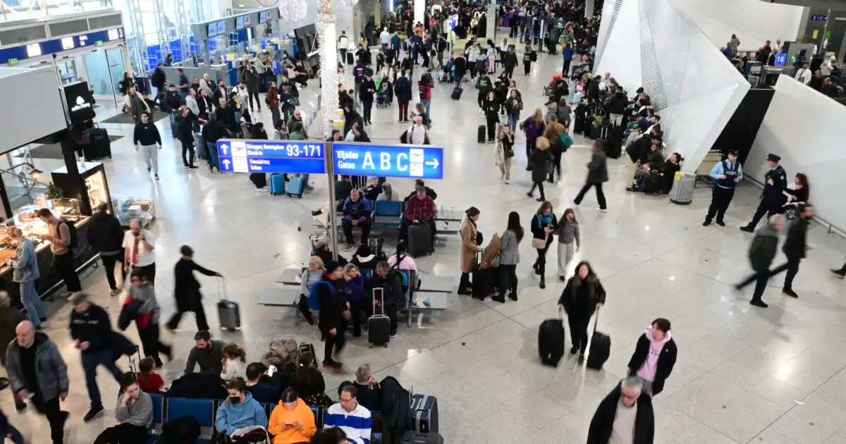 fir-Αθηνών:-«Ψηφιακός-θόρυβος»-προκάλεσε-το-black-out-στον-ελληνικό-εναέριο-χώρο-–-Το-πόρισμα-της-Ειδικής-Επιτροπής