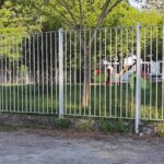 Τρίκαλα:-Πνίγηκε-στα-χόρτα-η-αυλή-του-2ου-Νηπιαγωγείου