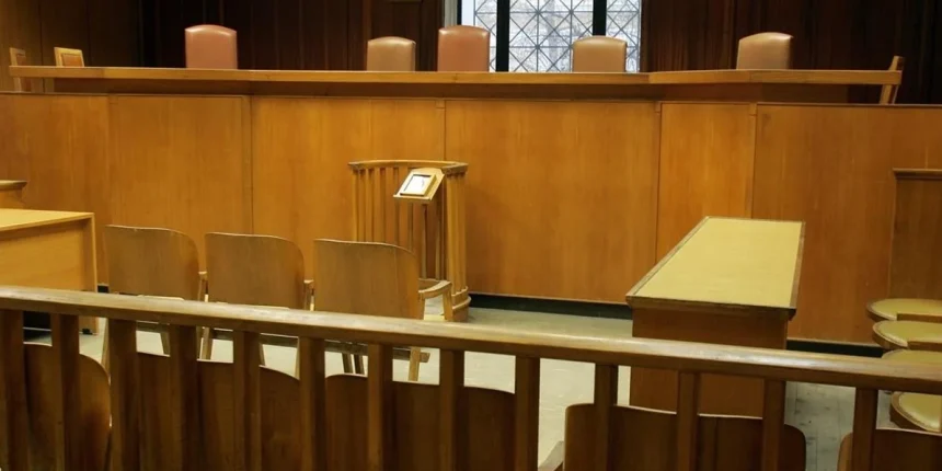 Ρόδος:-Κάθειρξη-10-ετών-σε-56χρονο-που-βίαζε-την-κόρη-του-και-είχε-αποκτήσει-παιδί-μαζί-της