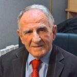 ΠΡΩΘΥΠΟΥΡΓΟΣ-ΕΚΤΟΣ-ΚΟΙΝΩΝΙΑΣ