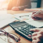 Η-φοροδιαφυγή-κάνει-«πάρτι»:-Κομμώτρια-έκρυψε-472000-ευρώ-και-άνεργος-αύξησε-την-περιουσία-του…-κατά-300.000-ευρώ-–-«Λαβράκια»-έβγαλαν-οι-έλεγχοι-της-ΑΑΔΕ