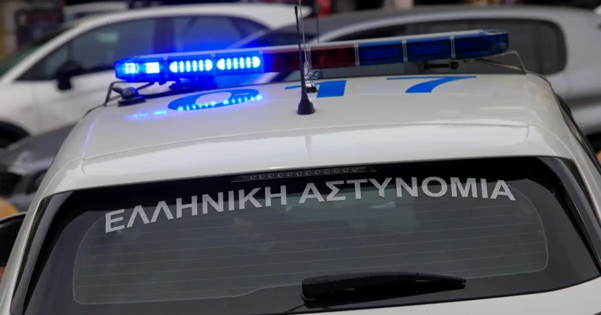 Κολωνός:-Ένοπλος-73χρονος-προσπάθησε-να-ληστέψει-σούπερ-μάρκετ-και-συνελήφθη