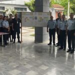 Αστυνομικοί-στη-Λάρισα-τίμησαν-τη-Γιορτή-της-Μητέρας