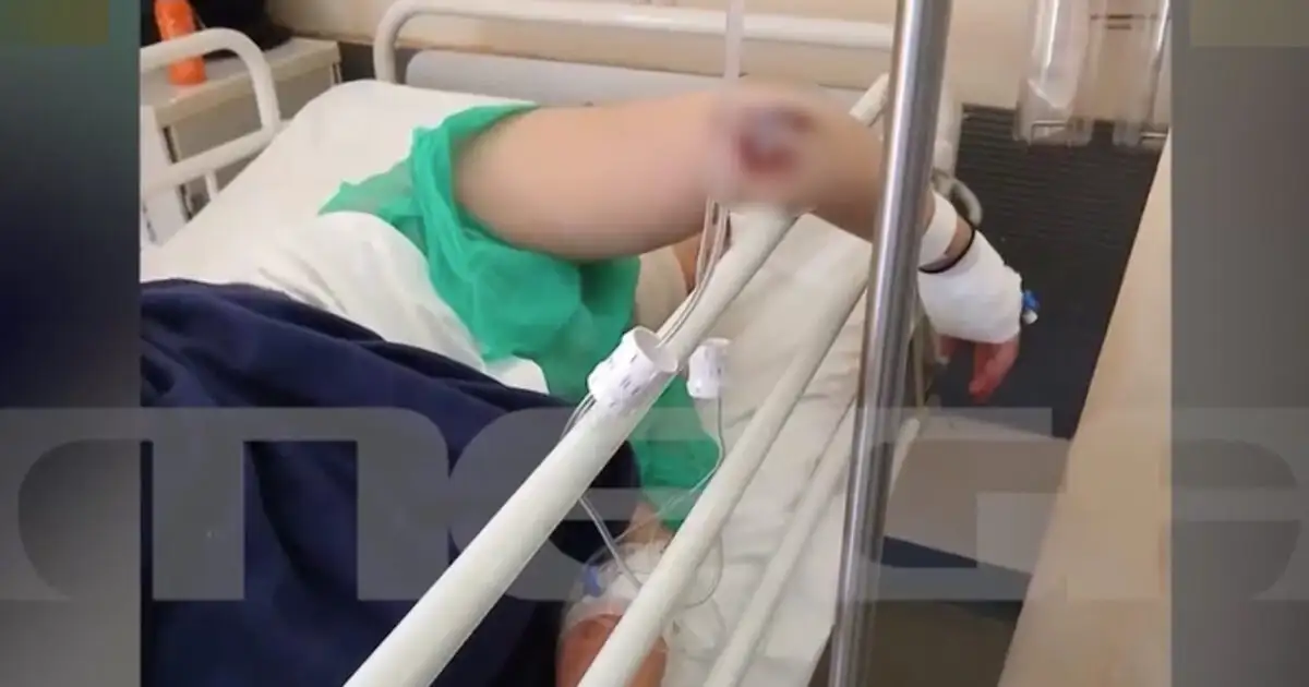 Ηράκλειο:-Στη-φυλακή-ο-30χρονος-που-κατηγορείται-για-απόπειρα-ανθρωποκτονίας-της-συζύγου-του-–-«Ο-γαμπρός-μου-έπαιζε-θέατρο»-λέει-η-μητέρα-της-28χρονης