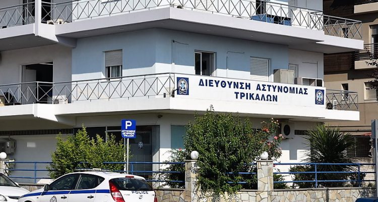 Δυο-συλλήψεις-για-δυνατή-μουσική-σε-μπάρ-των-tρικάλων