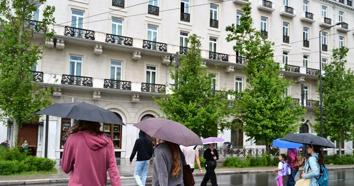 Καιρός-αύριο:-Βροχές-και-συννεφιά-σε-όλη-τη-χώρα-–-Στους-27-βαθμούς-η-θερμοκρασία