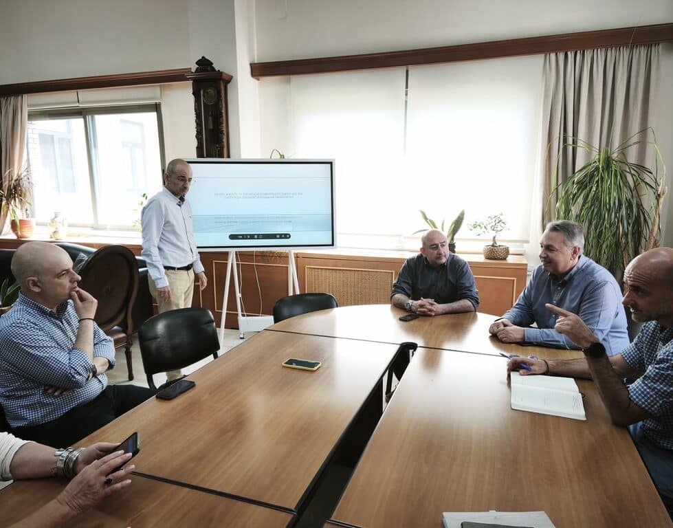 ΔΕΥΑΤ:-Στα-25,24-εκατ.-ευρώ-τα-δύο-νέα-αντιπλημμυρικά-σε-«Τρίκκη»-και-περιοχή-οδού-Μετεώρων-–-Παρουσιάστηκαν-οι-μελέτες