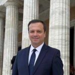 Λιούτας:-Καλή-επιτυχία-στις-Πανελλήνιες-2026