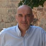 Ολίσθημα-αυταρχισμού-και-πολιτική-παρωδία