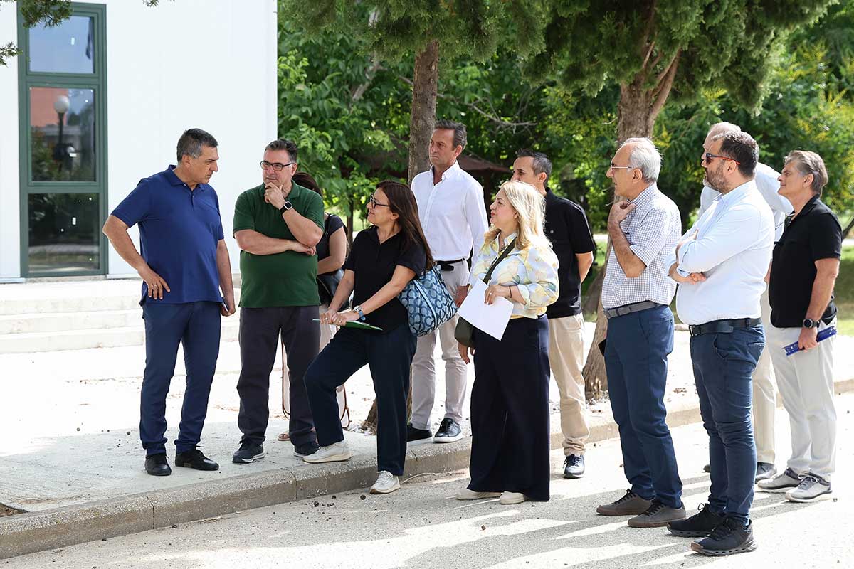 Τρίκαλα:-Στήριξη-Κουρέτα-για-τις-πανεπιστημιακές-υποδομές