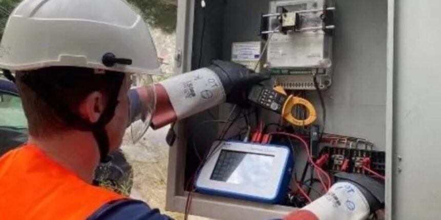 Έκοψαν-ρεύμα-για-300-ευρώ-στον-Βόλο:-Ηλεκτροσόκ-για-νοικοκυριά-καλοκαιριάτικα