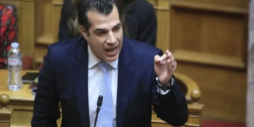 Αλλοδαπός-με-νόμιμη-άδεια-παραμονής-καλεί-μετανάστες-να-εισέλθουν-παράνομα-στην-Ελλάδα-–-Η-αντίδραση-του-Θάνου-Πλεύρη-(Βίντεο)
