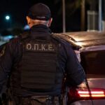 Τρίκαλα-—-Σήκωσε-γκλοπ-σε-αστυνομικούς-για-να-αποφύγει-τον-έλεγχο