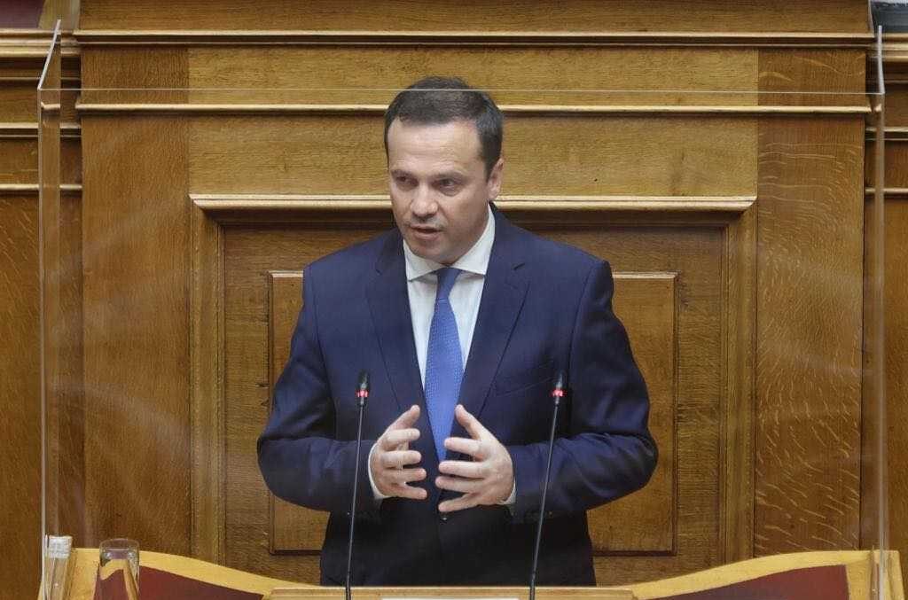 Θανάσης-Λιούτας:-8.000-θέσεις-για-ανέργους-55–74