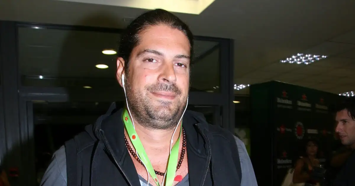 Λορέντζο-Καριέρε:-Η-συμμετοχή-στο-«bar»,-οι-«Φίλοι-για-πάντα»,-ο-γάμος-και-η-κόντρα-με-την-μητέρα-του