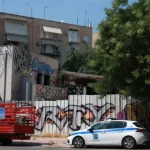 Θρίλερ-στην-Κυψέλη:-Αποκλεισμένη-η-περιοχή-όπου-εντοπίστηκαν-ανθρώπινα-μέλη-σε-βαλίτσα-–-Σπεύδει-ιατροδικαστής