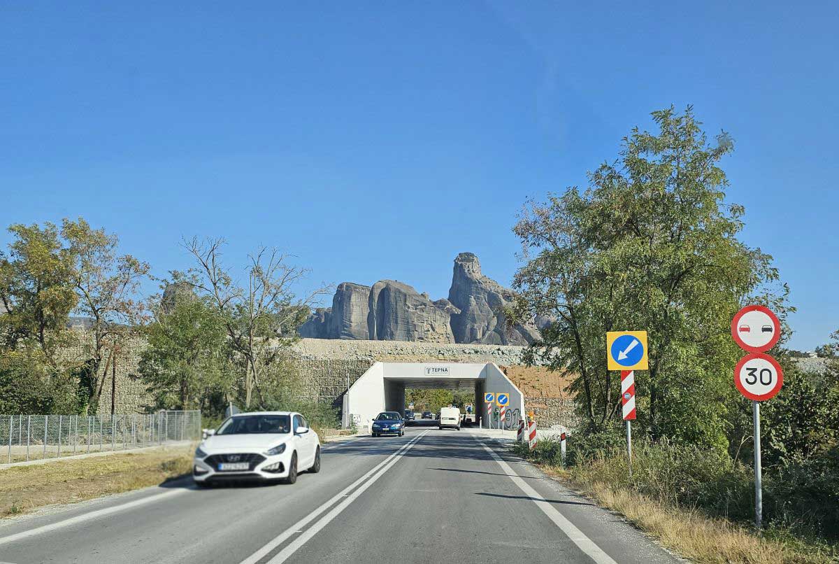 Τραγωδία-στον-Ε65:-Νεκρή-γυναίκα-στο-κλειστό-τμήμα