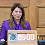 Παπακώστα:-Η-δίωξη,-η-«ταπείνωση»-και-οι-απαντήσεις-που-λείπουν