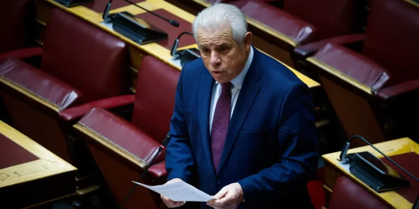 Νέα-ερώτηση-«βόμβα»-Βλαχου:-Καλεί-Μητσοτάκη-Παπασταύρου-να-απαντήσουν-για-τα-σπιτάκια-της-ανακύκλωσης