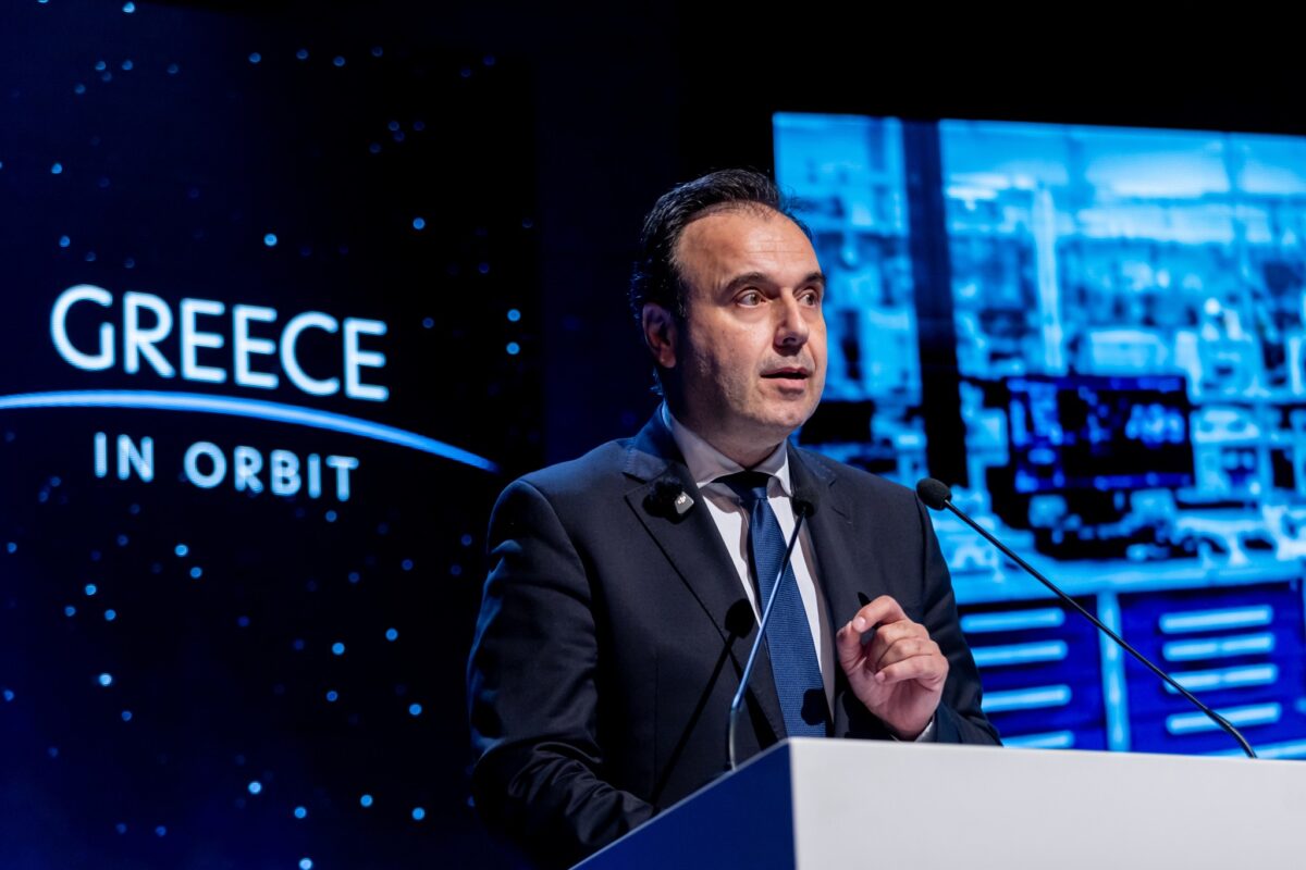 Δορυφόροι-350-εκατ.,-αλλά-στην-Τζούρτζια-ψάχνουν-σήμα