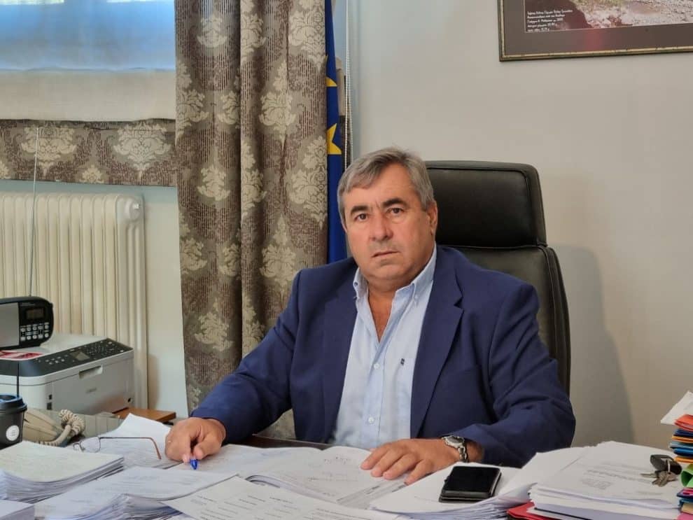 o-Κώστας-Μαράβας-για-την-απώλεια-του-Πέτρου-Σακελλάριου