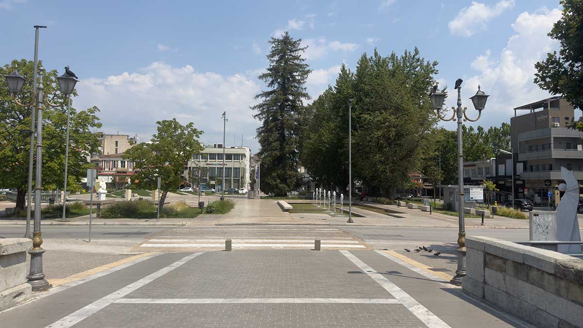 Η-Κυριακή-που-τα-Τρίκαλα-χαμήλωσαν-τους-ρυθμούς