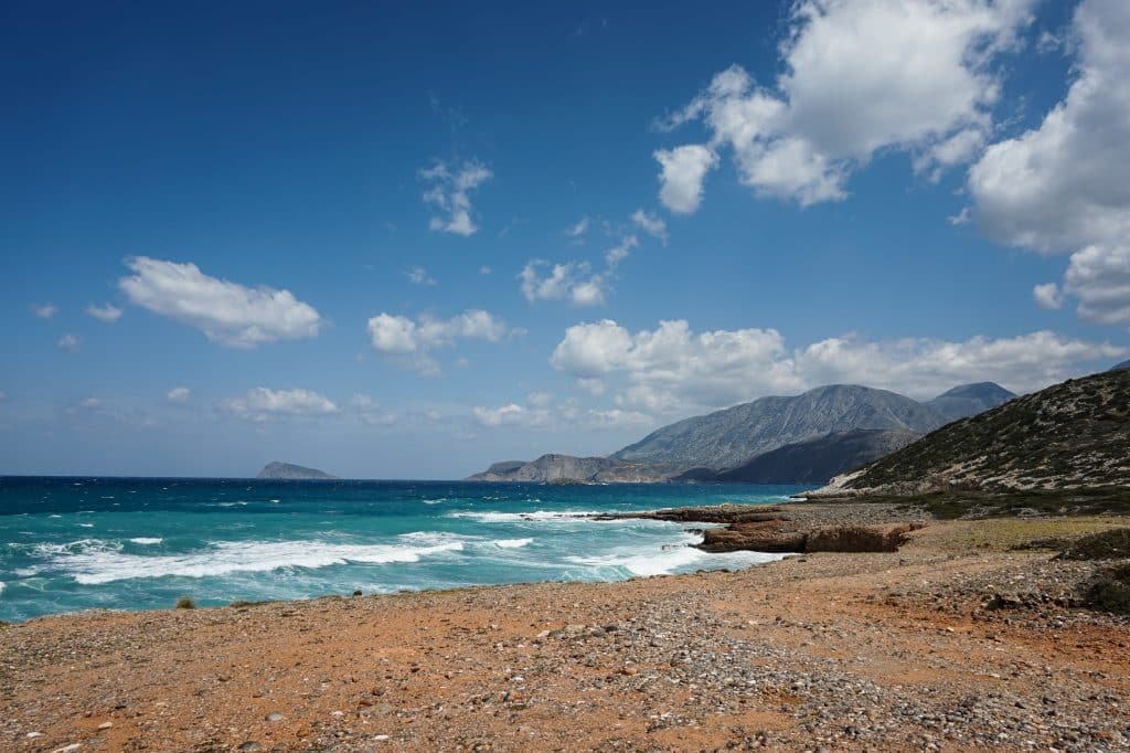 Καιρός-Δεκαπενταύγουστου:-Αλλάζει-το-σκηνικό-με-αισθητή-πτώση-της-θερμοκρασίας-από-την-Πέμπτη
