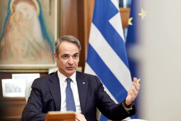 Στο-νοσοκομείο-ο-Κυριάκος-Μητσοτάκης-–-Έπεσε-με-το-ποδήλατο
