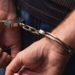 xειροπέδες-σε-47χρονο-στα-Τρίκαλα-–-Κυκλοφορούσε-ελεύθερος-με-καταδίκη-δύο-ετών