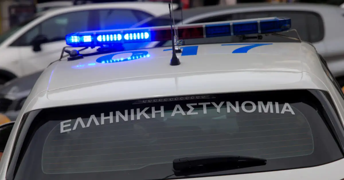 Θεσπρωτία:-Ανήλικος-άρπαξε-2.500-ευρώ-από-κατάστημα-και-χτύπησε-τον-ιδιοκτήτη