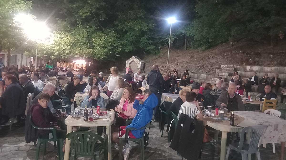 Μεσοχώρα:-Αναβίωσε-το-παραδοσιακό-έθιμο-«Πιπέρι»