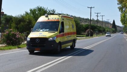 tροχαίο-στον-κόμβο-Γόμφων-–-Λαζαρίνας-–-Στο-νοσοκομείο-μεταφέρθηκε-30χρονος-δικυκλιστής