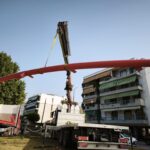 Ξεκίνησε-η-συναρμολόγηση-της-πεζογέφυρας-Αγίου-Κωνσταντίνου-–-tοποθετείται-ο-σκελετός-(φωτο)