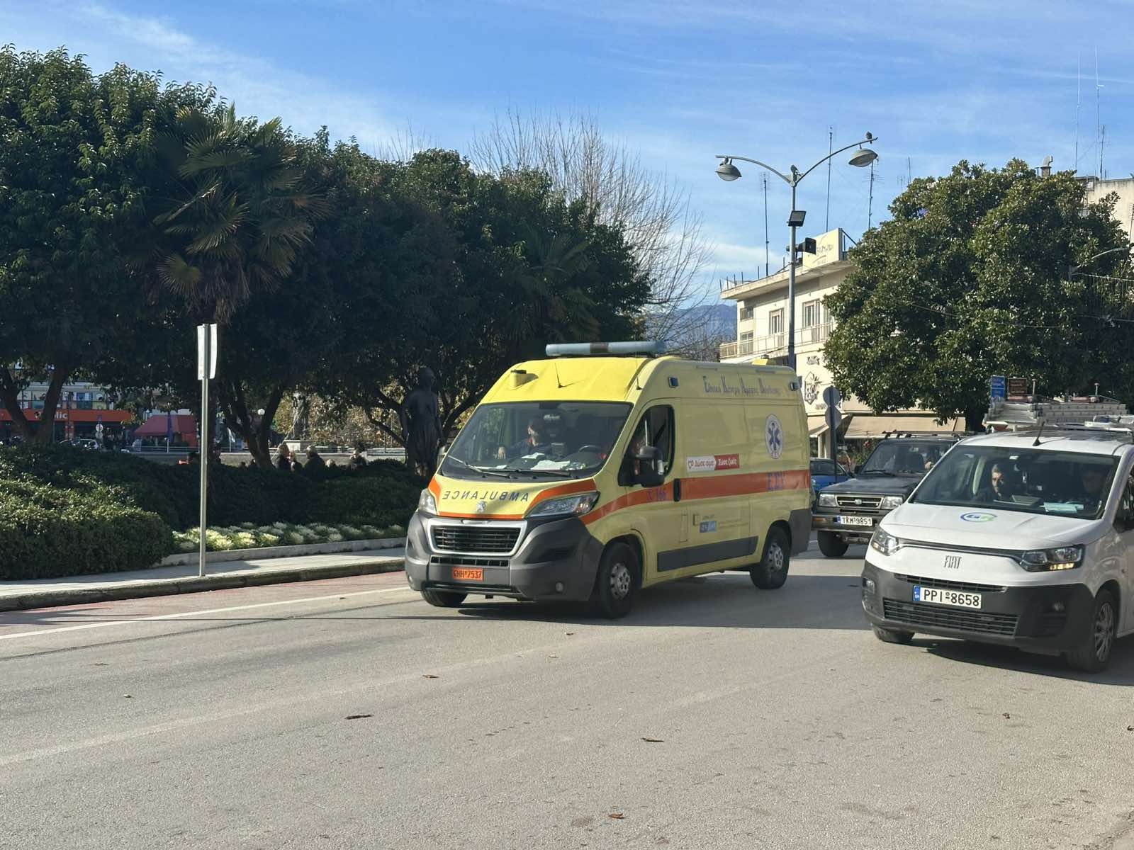 Τρίκαλα:-9χρονη-τραυματίστηκε-σοβαρά-στο-κεφάλι-–-Διακομίστηκε-στη-Λάρισα