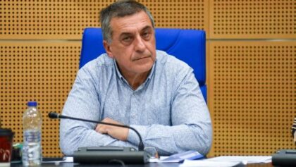 Σοβαρές-αιχμές-του-περιφερειάρχη-Θεσσαλίας-Δημ.-Κουρέτα-για-Τέμπη:-Οι-υπέρογκες-χρεώσεις-«μέχρι-στιγμής»-δεν-έχουν-μπει-σε-δικαστική-έρευνα