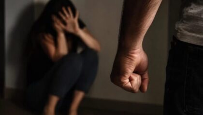 Λάρισα:-Χτύπησε-την-έγκυο-σύντροφό-του-–-Εκείνη-ζήτησε-επιείκεια,-το-δικαστήριο-τον-έστειλε-στη-φυλακή