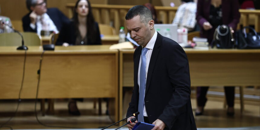 Αποφυλακίζεται-σήμερα-ο-Ηλίας-Κασιδιάρης-–-Τι-αναφέρει-η-δικηγόρος-του