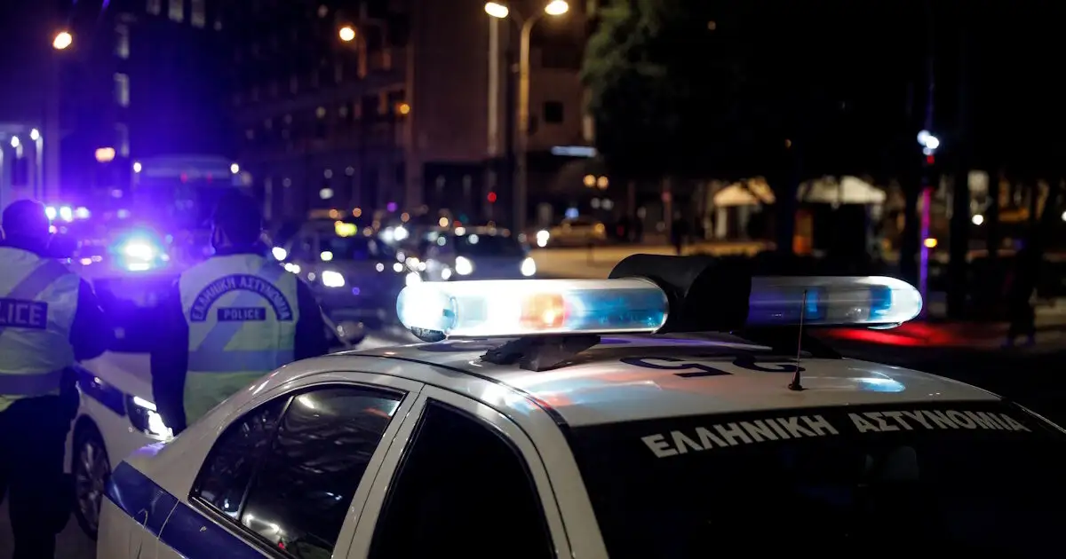 Καταδίωξη-μέχρι-τον-Ασπρόπυργο-για-αυτοκίνητο-που-κλάπηκε-από-το-Αιγάλεω-–-Δύο-συλλήψεις