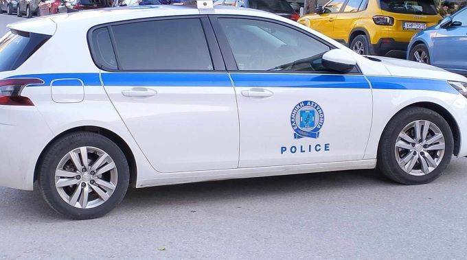 Συνελήφθη-36χρονος-στα-Τρίκαλα-για-επικίνδυνη-οδήγηση-και-για-παρανομη-οπλοκατοχή