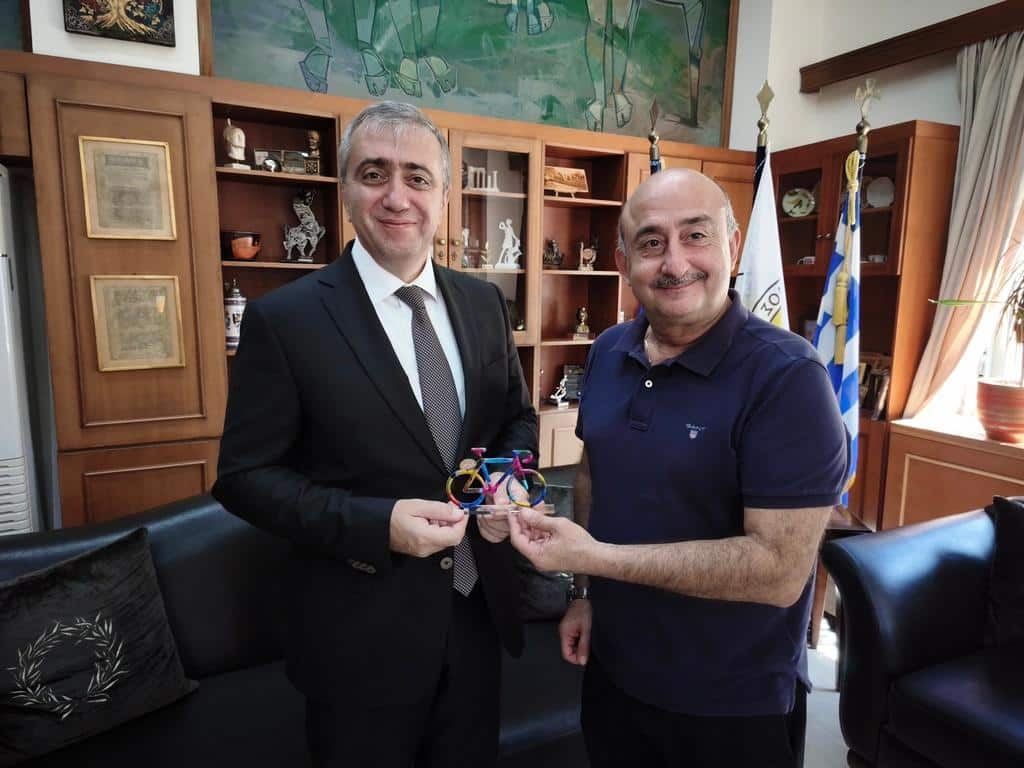 Επίσκεψη-του-Πρέσβη-του-Αζερμπαϊτζάν-στο-δημαρχείο-Τρικάλων