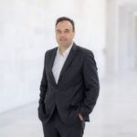 Δ.-Παπαστεργίου:-«Φωτίζουμε-επικίνδυνα-σημεία-του-οδικού-δικτύου-και-κάνουμε-τις-μετακινήσεις-ασφαλέστερες»-Φως-σε-958-χιλιόμετρα-δρόμων:-ένα-έργο-οδικής-ασφάλειας-με-επίκεντρο-την-ανθρώπινη-ζωή