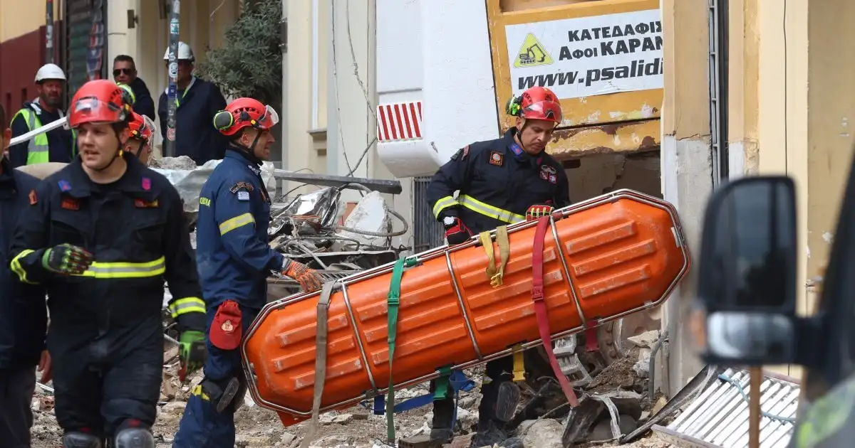 Πλάκα:-«Η-πρεσβεία-μας-ενημέρωσε-12-ώρες-μετά-την-έκρηξη,-προσπαθώ-να-παραμείνω-δυνατός»-λέει-ο-ξάδερφος-δύο-θυμάτων