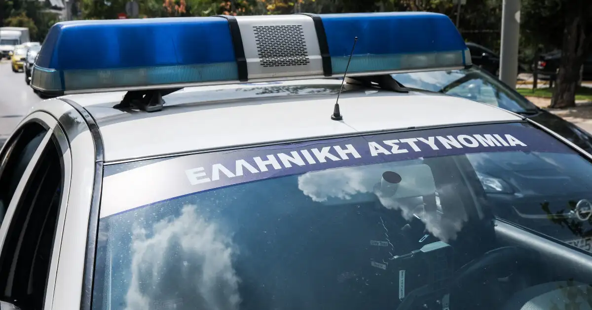 Γλυφάδα:-75χρονος-τραυμάτισε-με-κοπίδι-65χρονο-σε-οικοδομή-μετά-από-καβγά