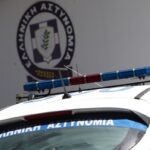 Τρίκαλα:-Ανήλικος-οδηγούσε-επικίνδυνα-και-δεν-σταμάτησε-σε-έλεγχο-–-Συνελήφθη-και-η-μητέρα-του