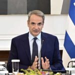 social-media-από-τα-15-στην-Ελλάδα-από-το-2027