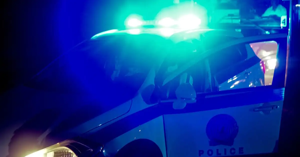 Τροχαίο-στα-Σπάτα-με-τραυματισμό-τροχονόμου-–-Τον-χτύπησε-αυτοκίνητο-ενώ-ρύθμιζε-την-κυκλοφορία