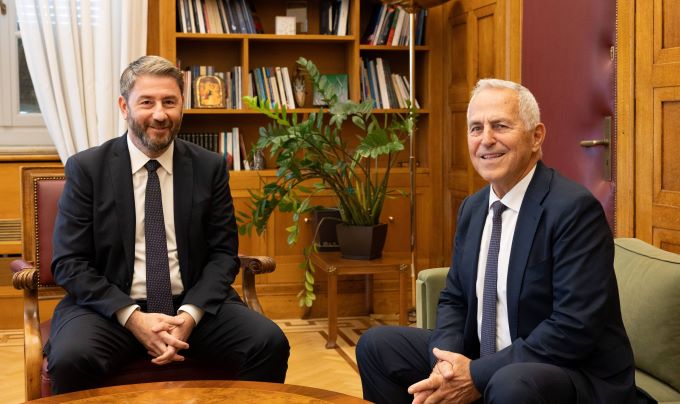 Συνάντηση-Ν-Ανδρουλάκη-Ε-Αποστολάκη-Εντάχθηκε-στην-Κ.Ο-του-ΠΑΣΟΚ